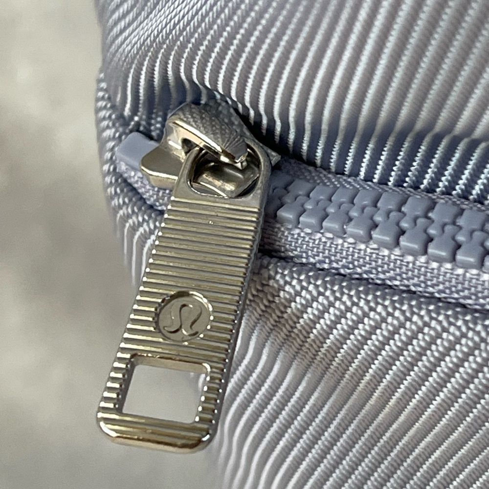 Lululemon Carry Onward Rucksack Mini Vol 9L in Berry Mist - Picture 8 of 16